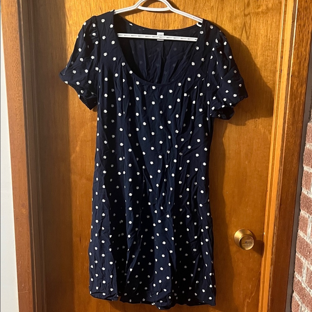 Woman’s Old Navy Navy Blue Daisy Mini Dress Large